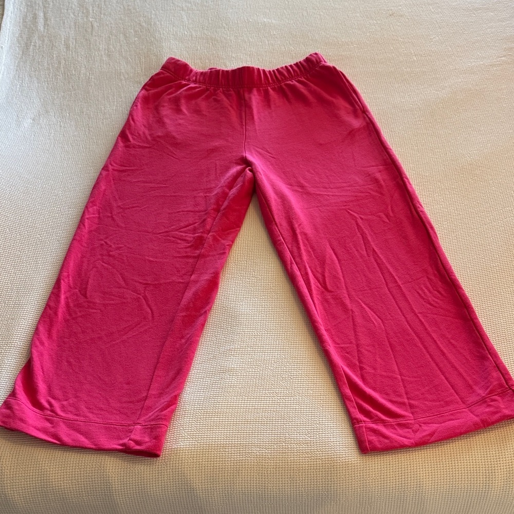 A New Day Women’s Cropped Baggy Sweat Pants. Size Small.